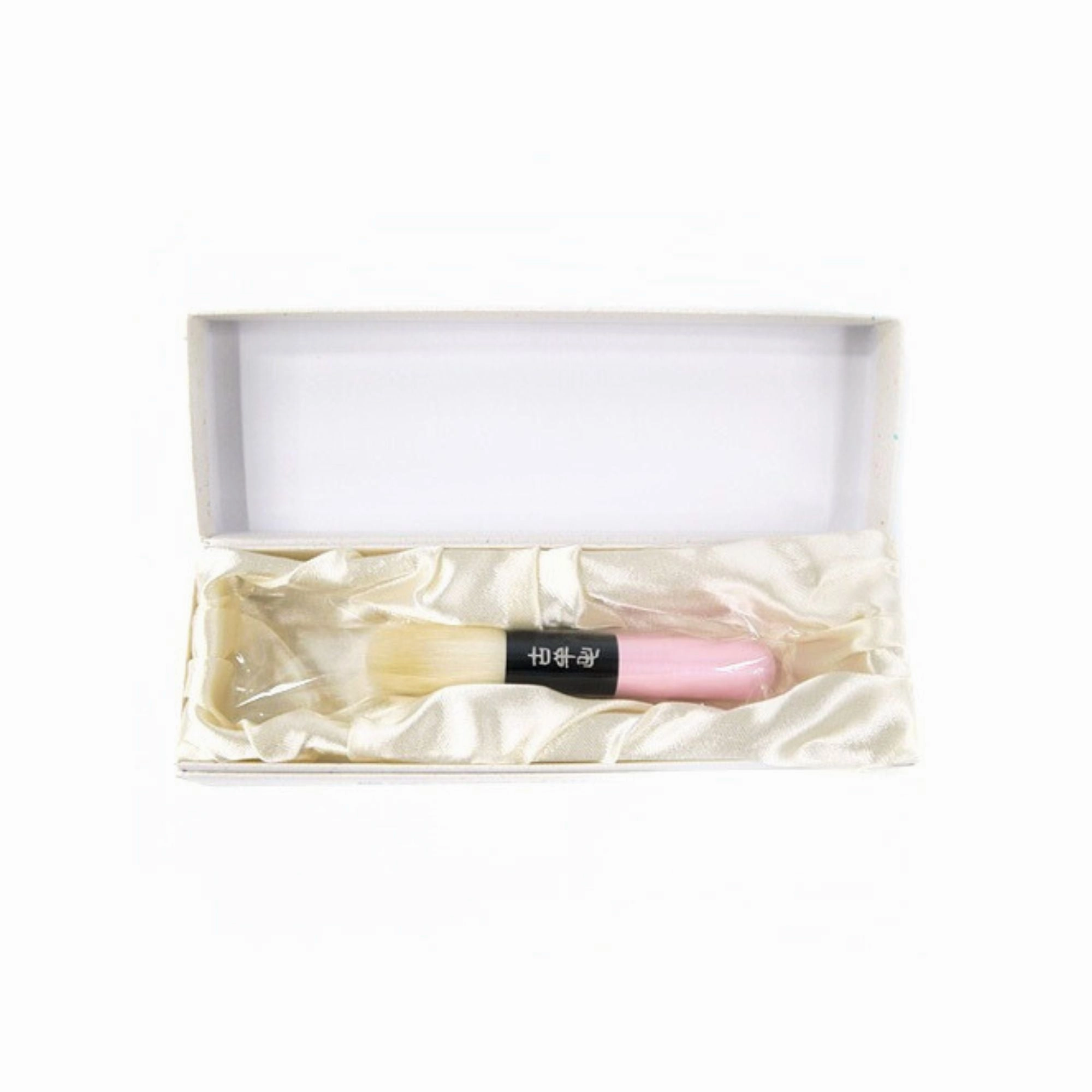 Koyomo Pearl Pink Nadeshiko Cheek Brush