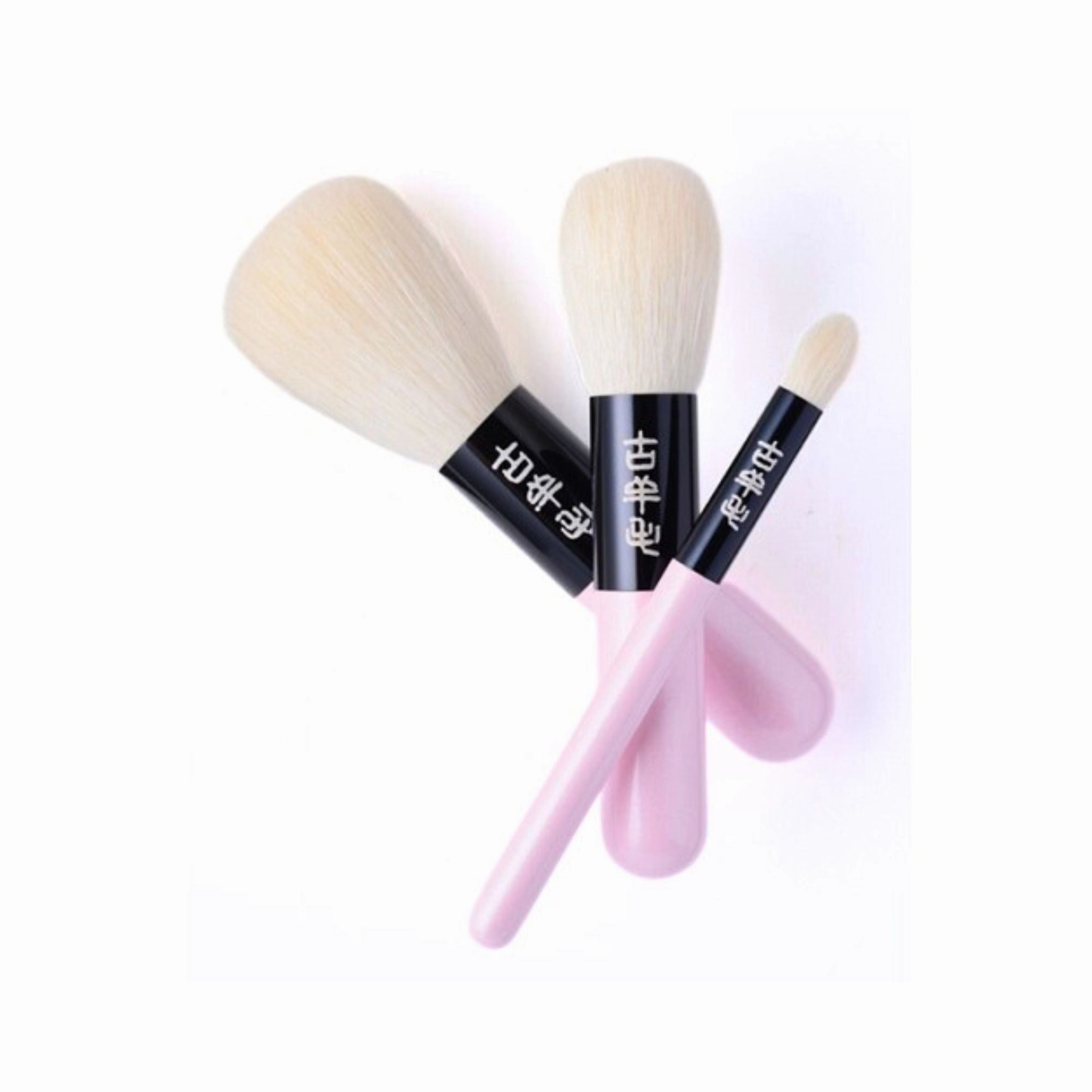 Koyomo Pearl Pink Nadeshiko Cheek Brush