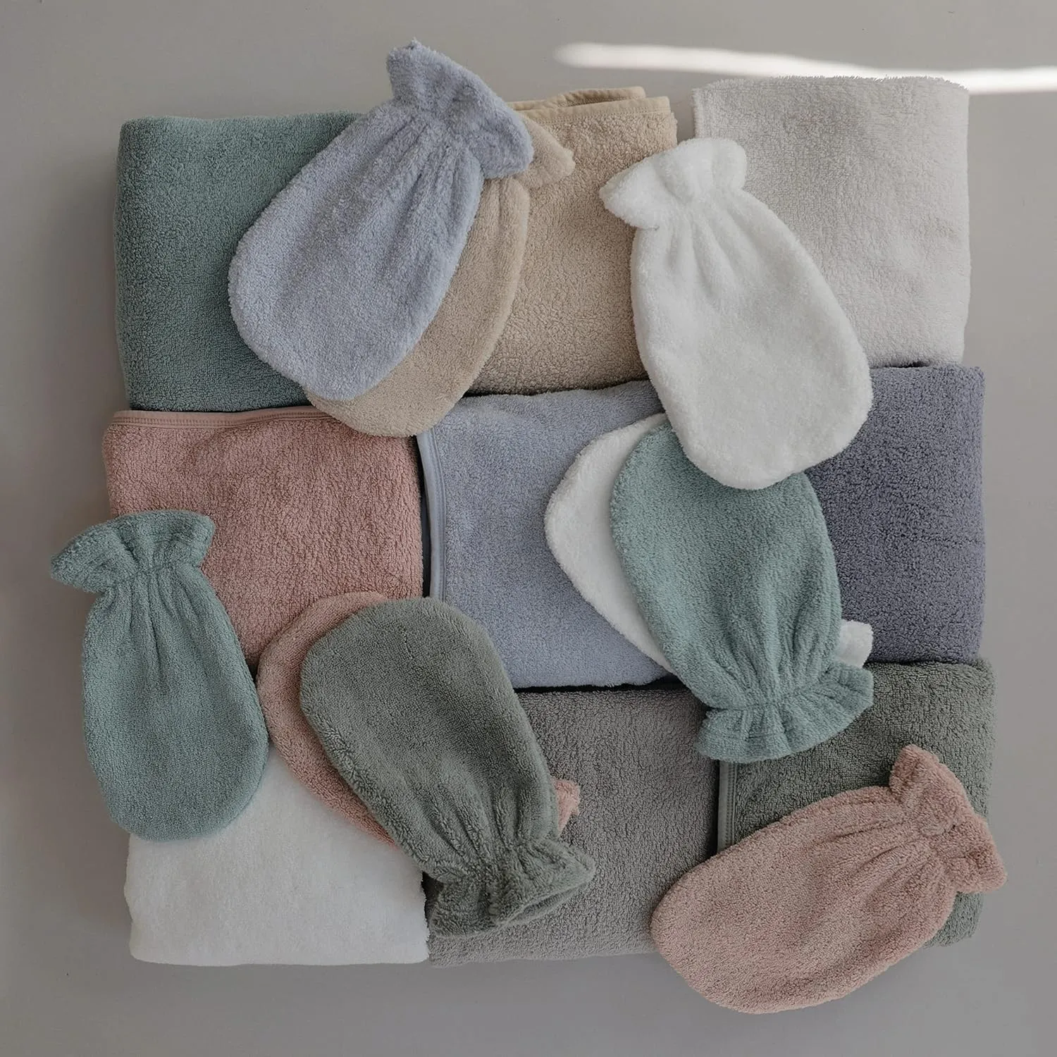 mushie Baby Hooded Towel | Organic Cotton (Blush)