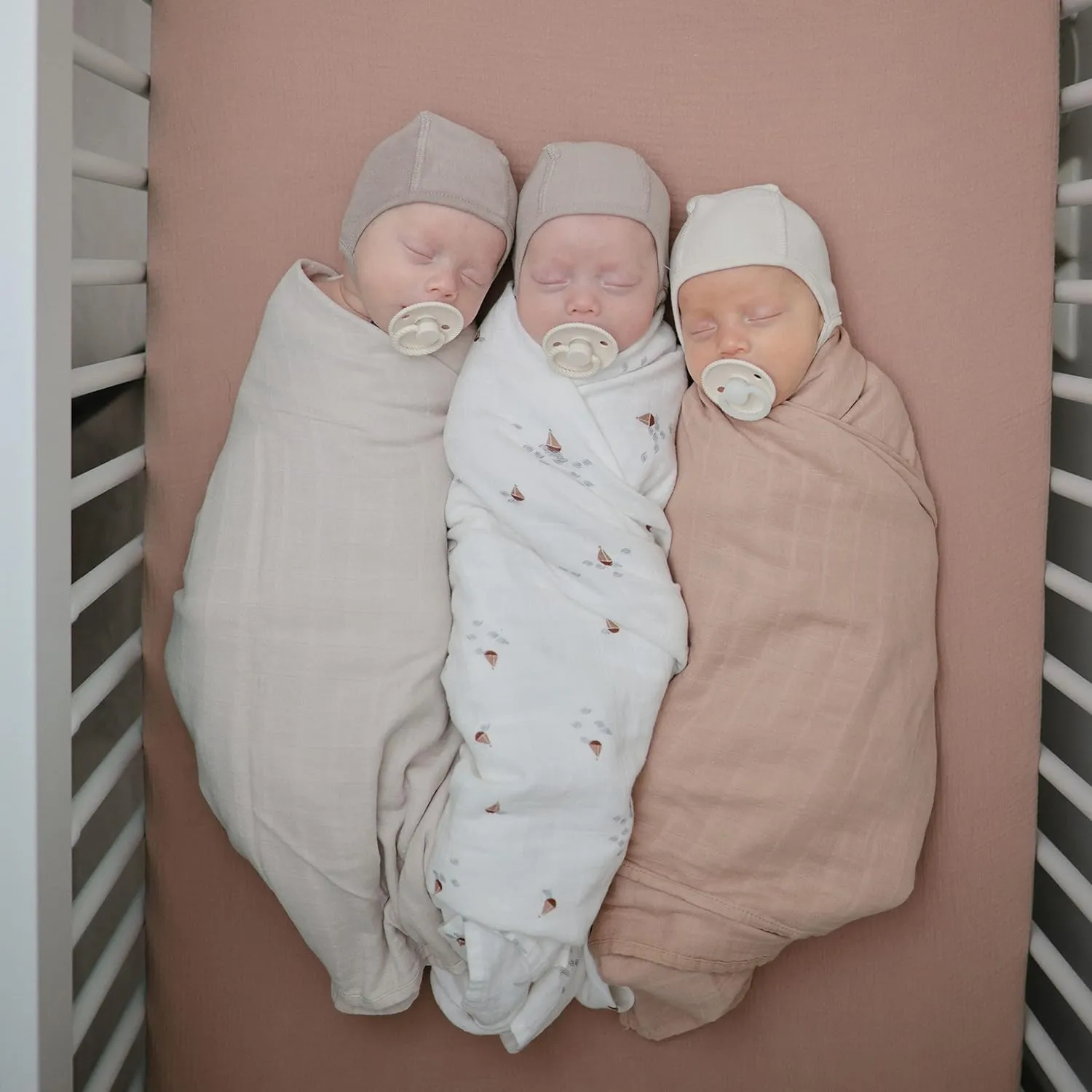 mushie Muslin Baby Swaddle Blanket | 100% Organic Cotton (Blush)